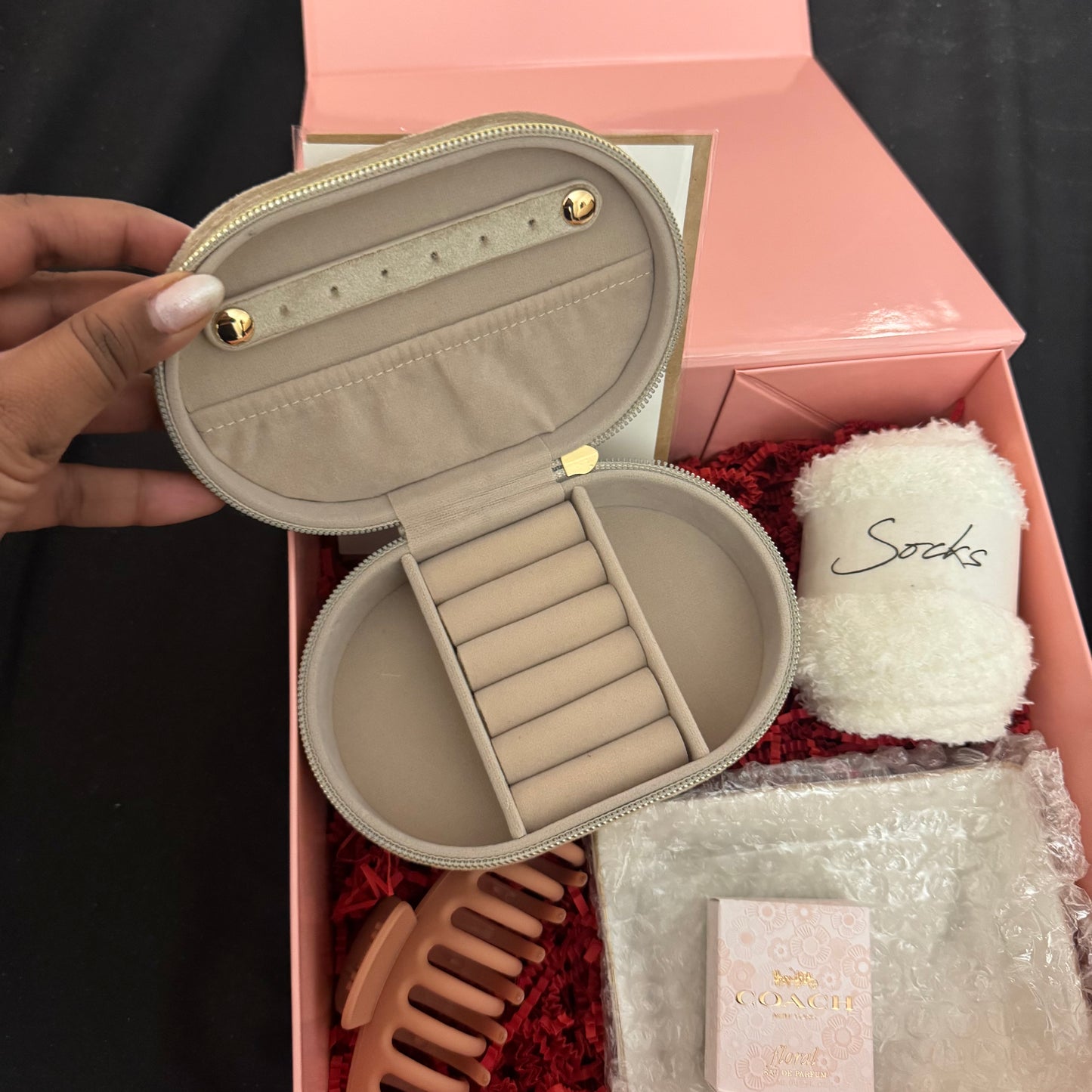 Valentine's Gift Box for Her - 10 ❤️