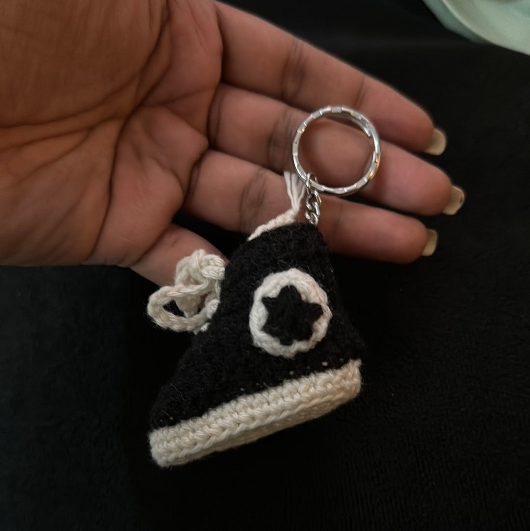 CraftTunnel Converse Shoe Keychain