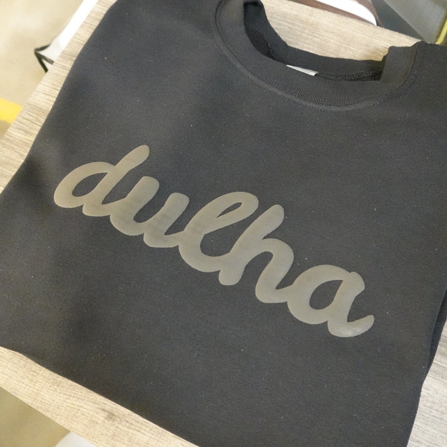 DULHA Puff Print Crewneck