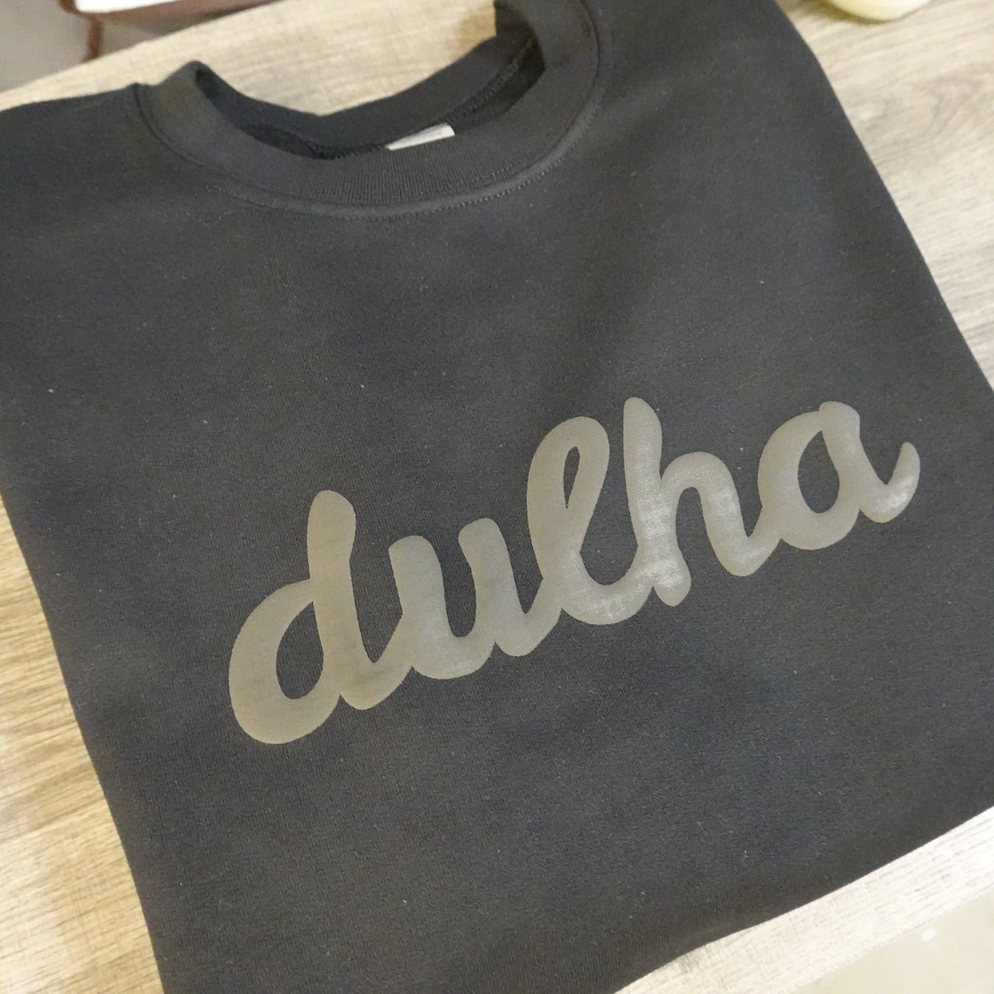 DULHA Puff Print Crewneck