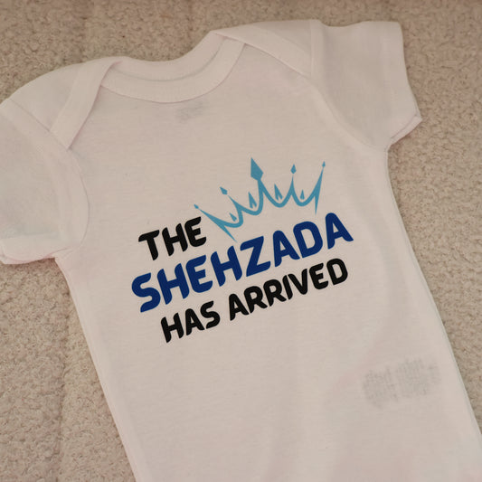 The Shehzada Has Arrived Short Sleeve Onesie – White (0–3M)