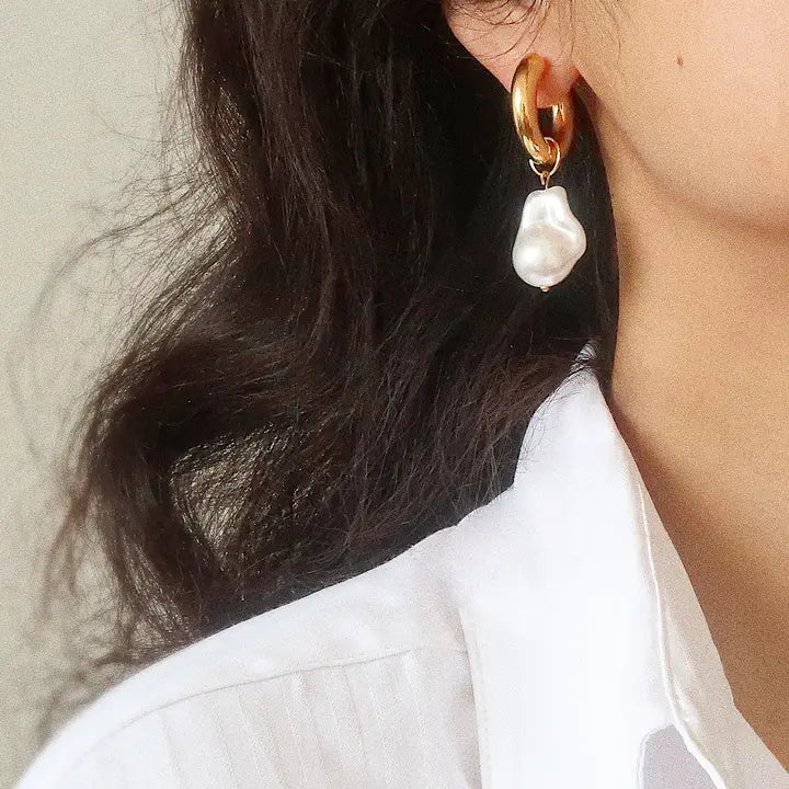 Oceana Gold Statement Large Pearl Earring - Yellow Gold