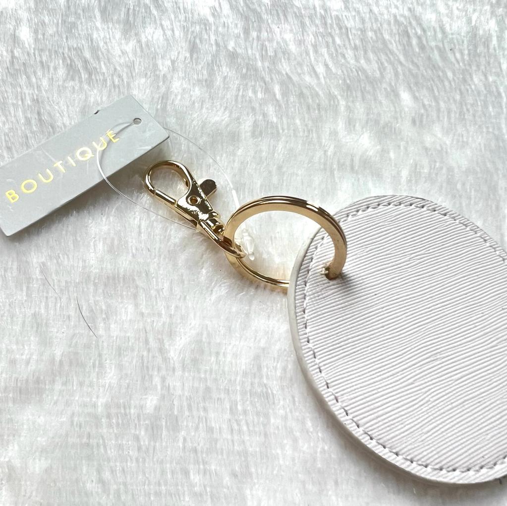 Circular Key Clip - Soft White